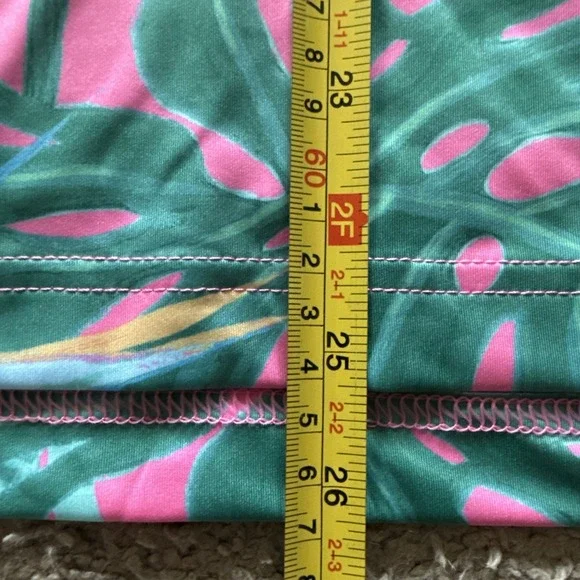 Chubbies Performance Golf Polo Size M SLIM FIT The Birds Of Paradise Floral NWT - Picture 7 of 9